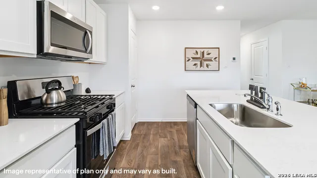 2017 Zanzibar Gem San Antonio, TX 78221