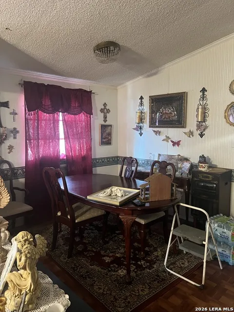 475 ROEMER Floresville, TX 78114