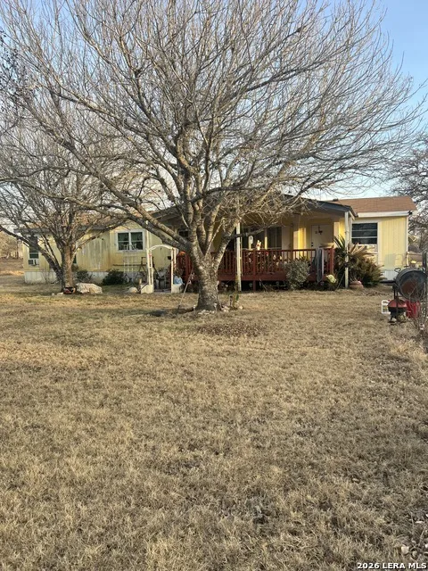 475 ROEMER Floresville, TX 78114