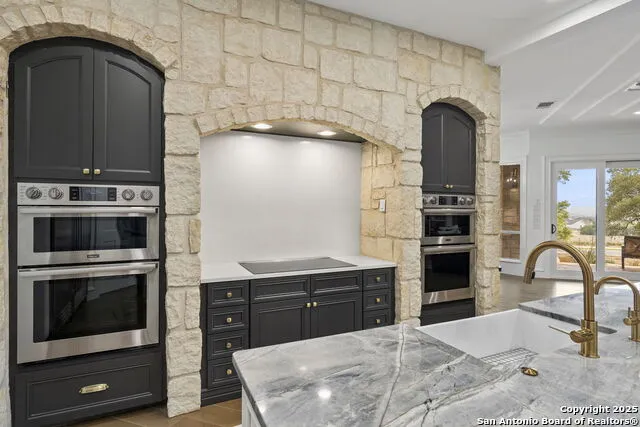 113 Carino Cv Boerne, TX 78006