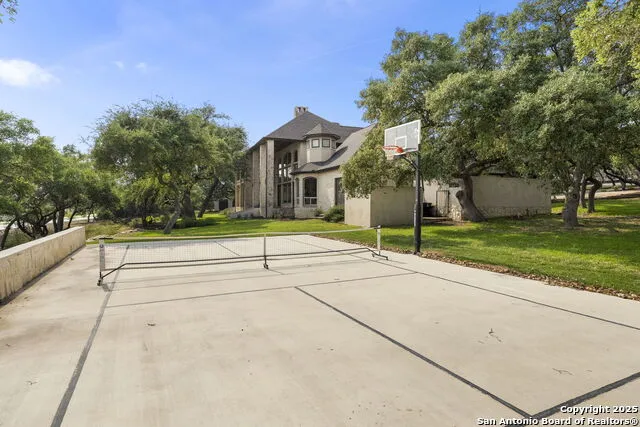 113 Carino Cv Boerne, TX 78006