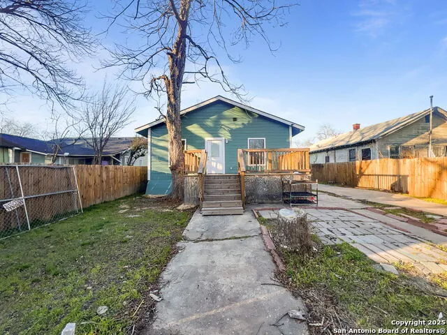 214 Preston Avenue San Antonio, TX 78210