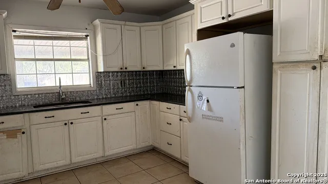 218 Graham Kenedy, TX 78119