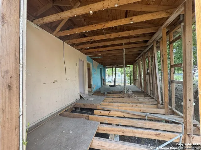 215 REHMANN ST San Antonio, TX 78204