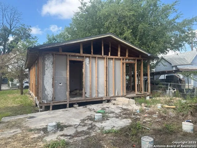 215 REHMANN ST San Antonio, TX 78204