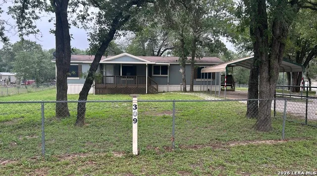 309 Hickory Run La Vernia, TX 78121