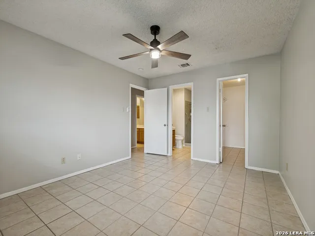 8709 Stream Cir San Antonio, TX 78250