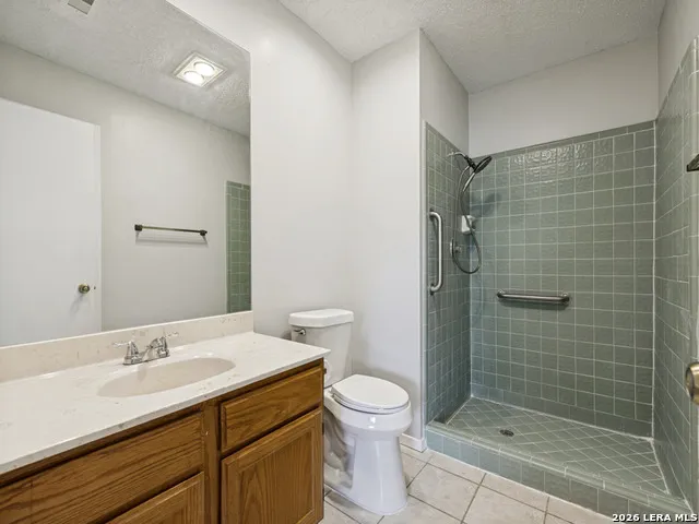8709 Stream Cir San Antonio, TX 78250