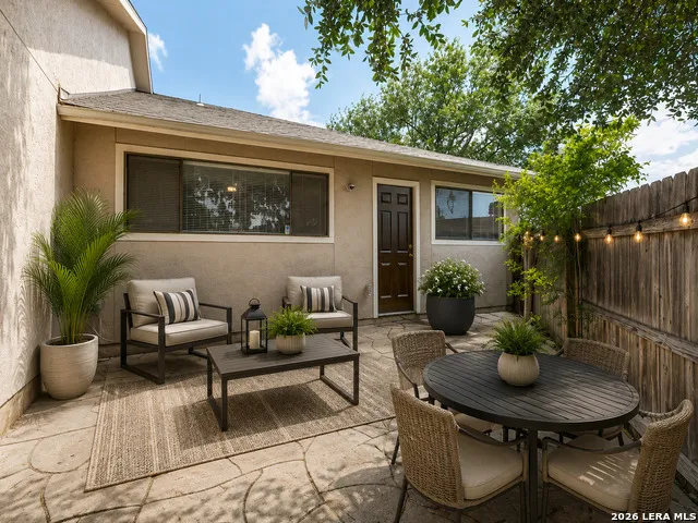 8709 Stream Cir San Antonio, TX 78250