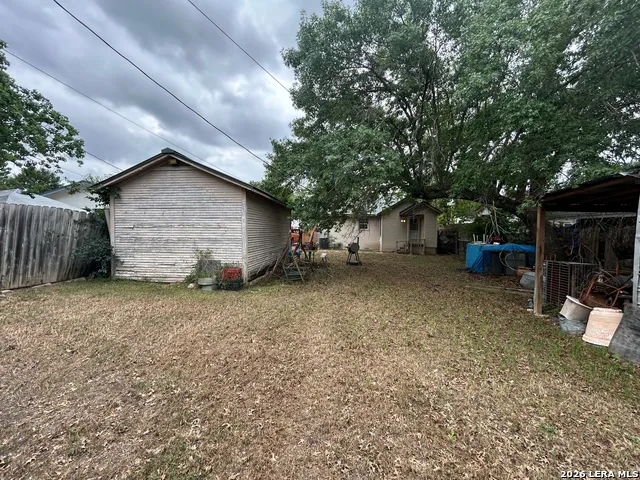 327 Hermitage San Antonio, TX 78223