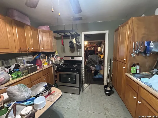 327 Hermitage San Antonio, TX 78223