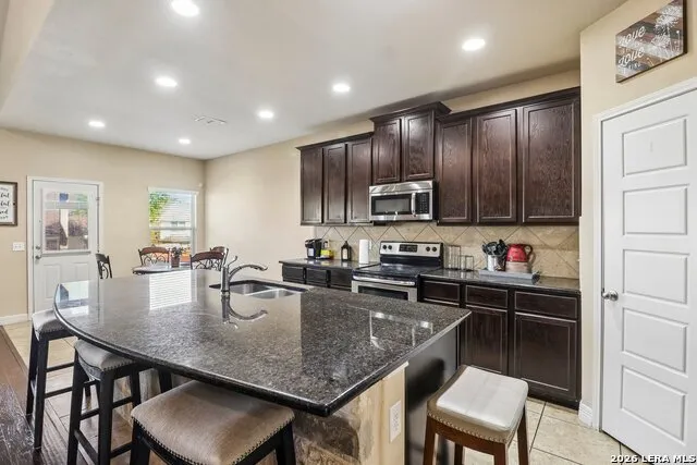 309 HIGHLAND PL Cibolo, TX 78108