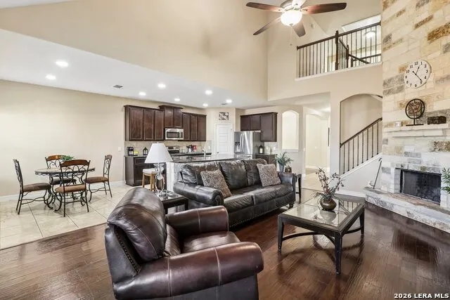 309 HIGHLAND PL Cibolo, TX 78108