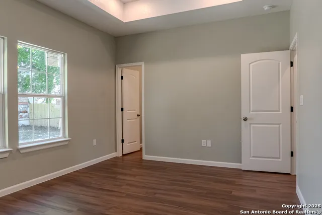 216 S SAN AUGUSTINE AVE San Antonio, TX 78237