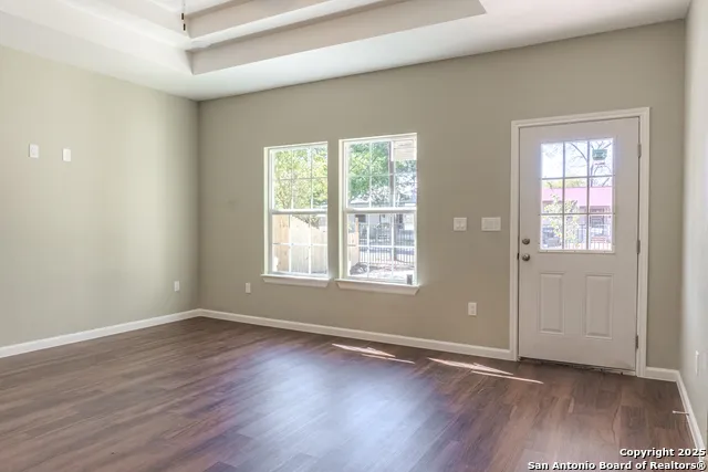 216 S SAN AUGUSTINE AVE San Antonio, TX 78237