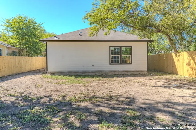 216 S SAN AUGUSTINE AVE San Antonio, TX 78237