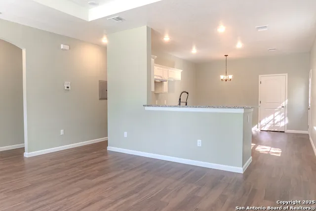 216 S SAN AUGUSTINE AVE San Antonio, TX 78237