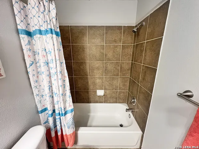 9242 Mare Country San Antonio, TX 78254
