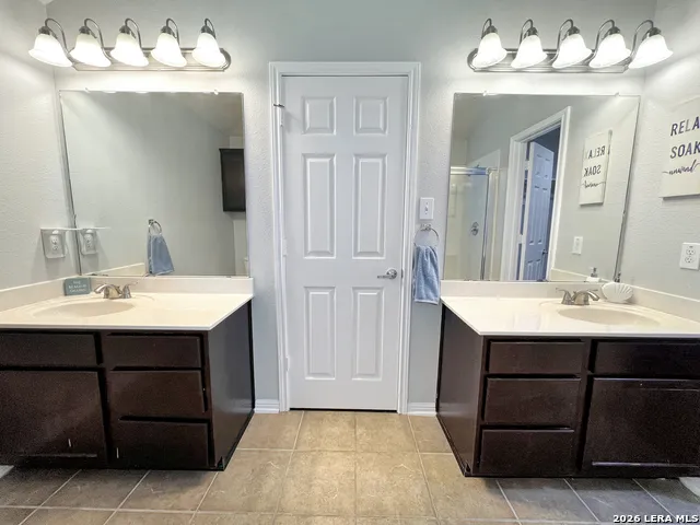 9242 Mare Country San Antonio, TX 78254