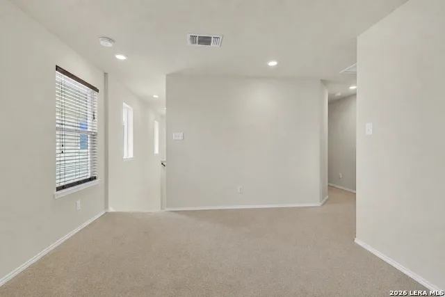 4272 GALE MDWS New Braunfels, TX 78130