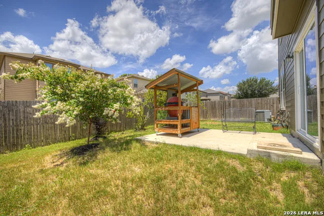 4272 GALE MDWS New Braunfels, TX 78130