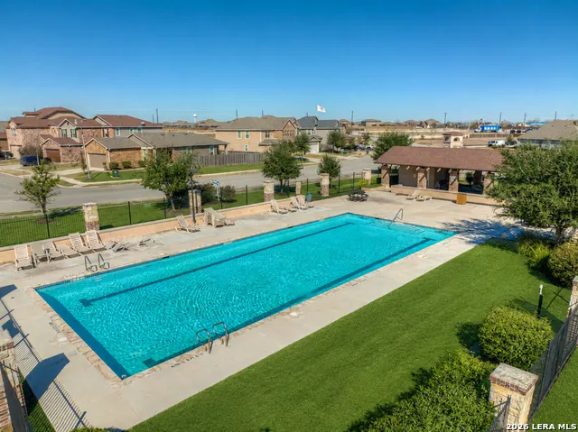 4272 GALE MDWS New Braunfels, TX 78130