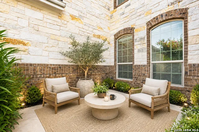 2194 RANCH LOOP DR New Braunfels, TX 78132