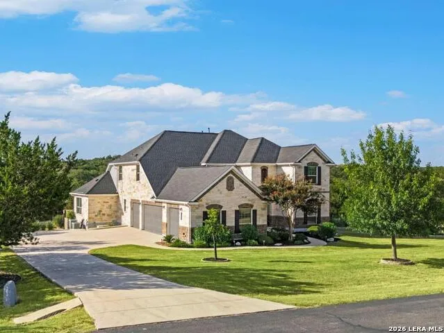2194 RANCH LOOP DR New Braunfels, TX 78132