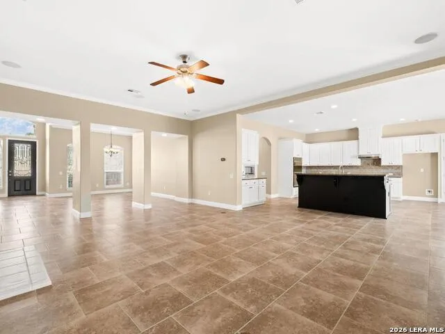 2194 RANCH LOOP DR New Braunfels, TX 78132