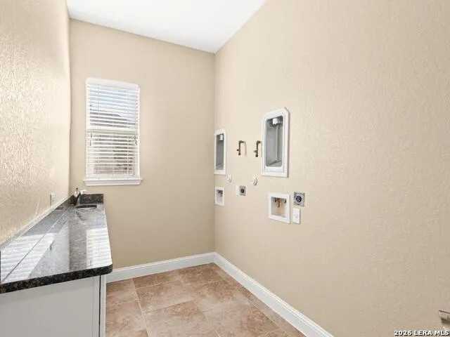 2194 RANCH LOOP DR New Braunfels, TX 78132