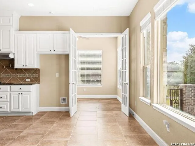 2194 RANCH LOOP DR New Braunfels, TX 78132