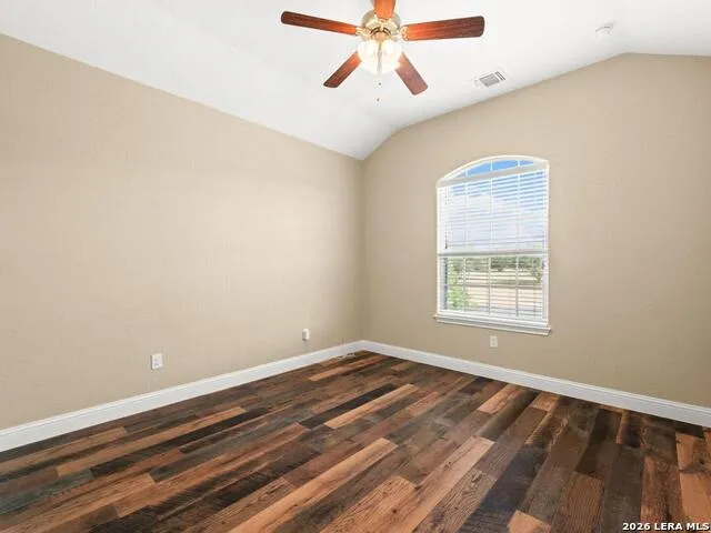 2194 RANCH LOOP DR New Braunfels, TX 78132