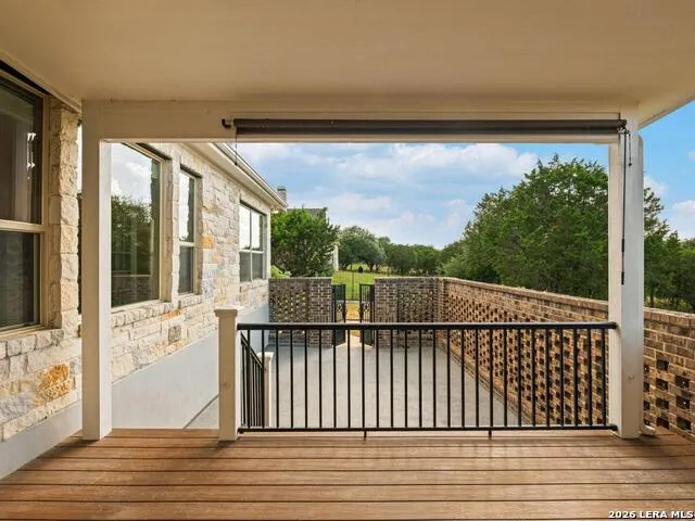 2194 RANCH LOOP DR New Braunfels, TX 78132