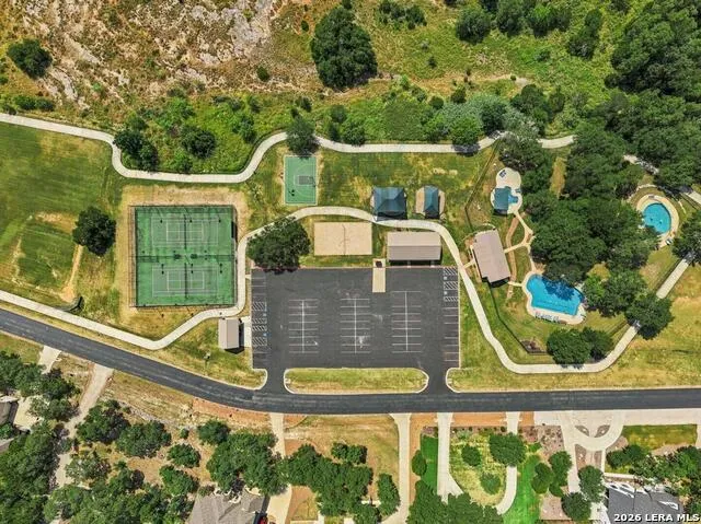 2194 RANCH LOOP DR New Braunfels, TX 78132