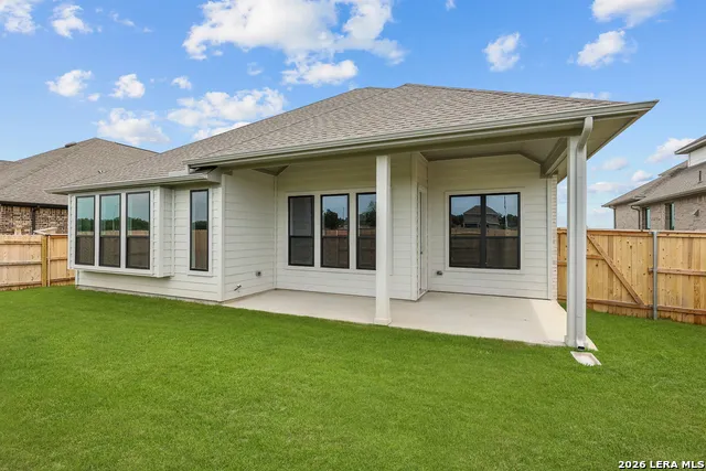 544 Paramus Park Cibolo, TX 78108