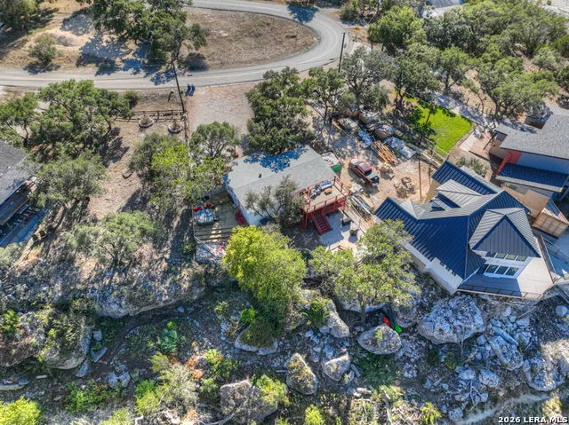 901 GLENN DR Canyon Lake, TX 78133