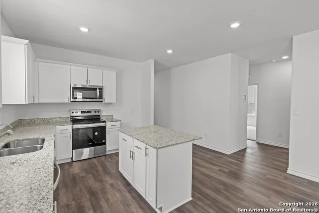 8232 Smithers Ave San Antonio, TX 78252