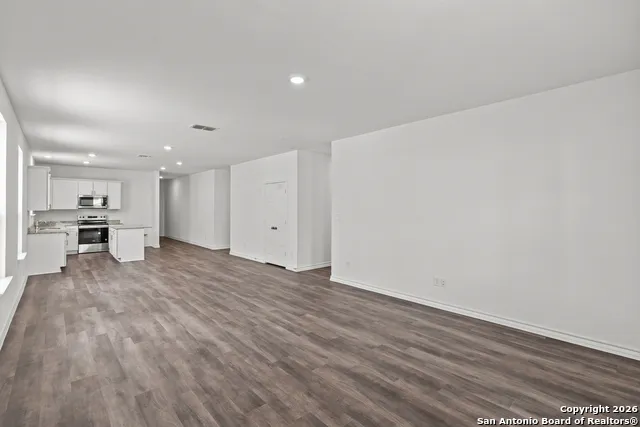 8232 Smithers Ave San Antonio, TX 78252