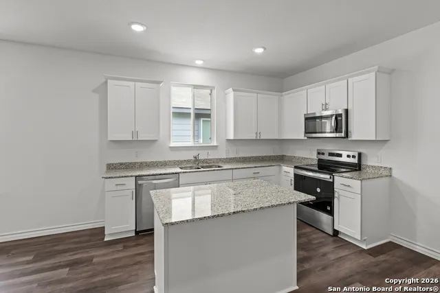 8232 Smithers Ave San Antonio, TX 78252