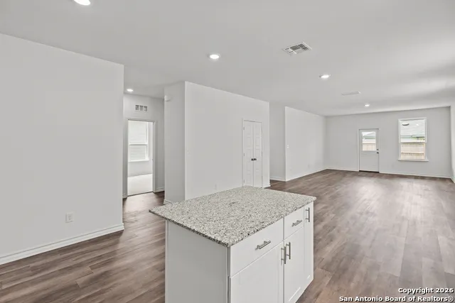 8232 Smithers Ave San Antonio, TX 78252