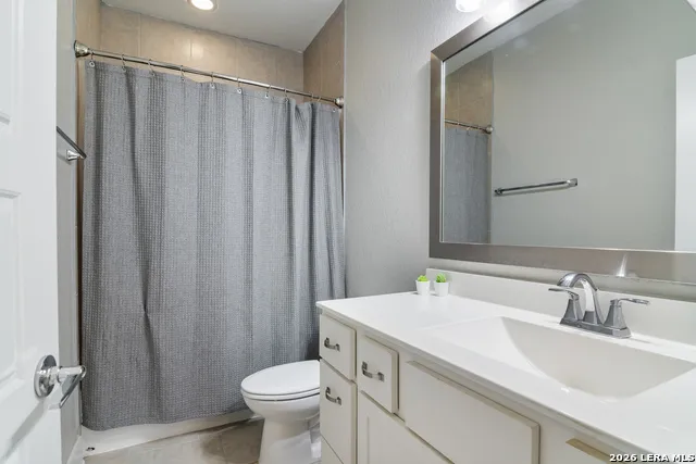 206 Ridgecrest Dr. Unit 4 San Antonio, TX 78209