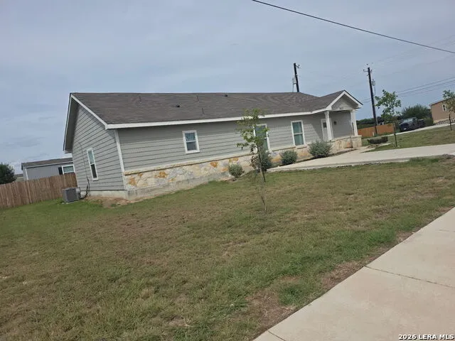 2621 pahmeyer New Braunfels, TX 78130