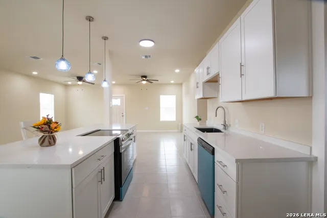 2621 pahmeyer New Braunfels, TX 78130
