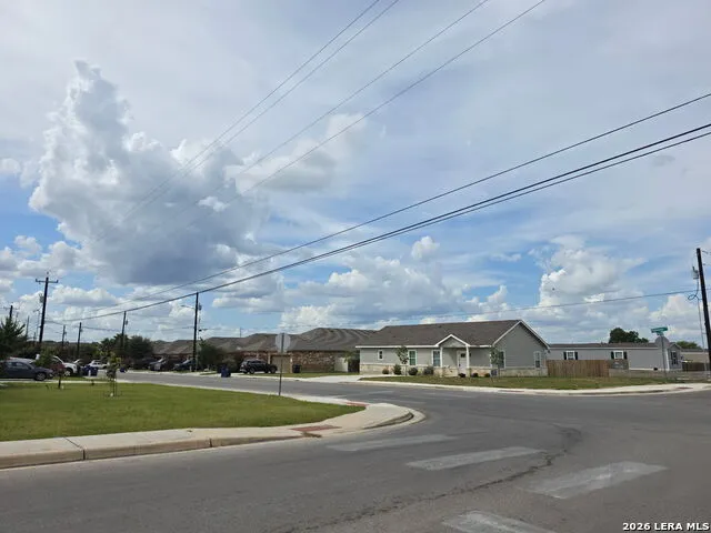 2621 pahmeyer New Braunfels, TX 78130