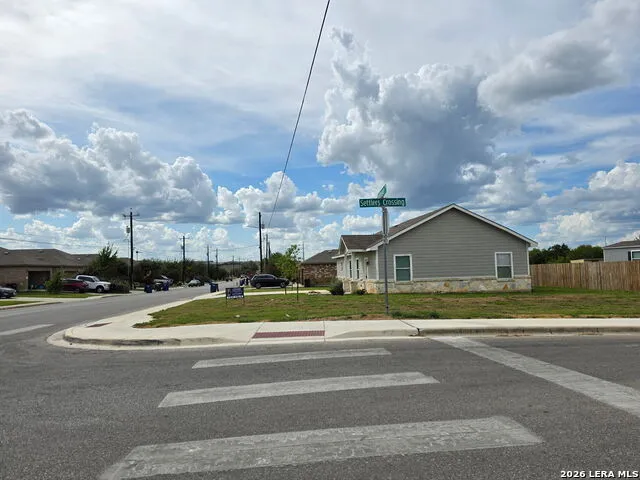 2621 pahmeyer New Braunfels, TX 78130