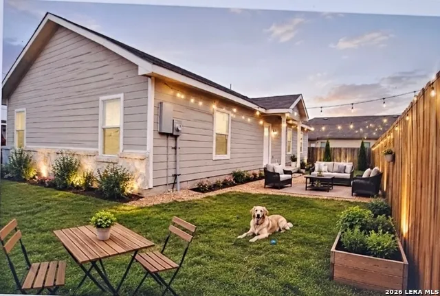 2621 pahmeyer New Braunfels, TX 78130