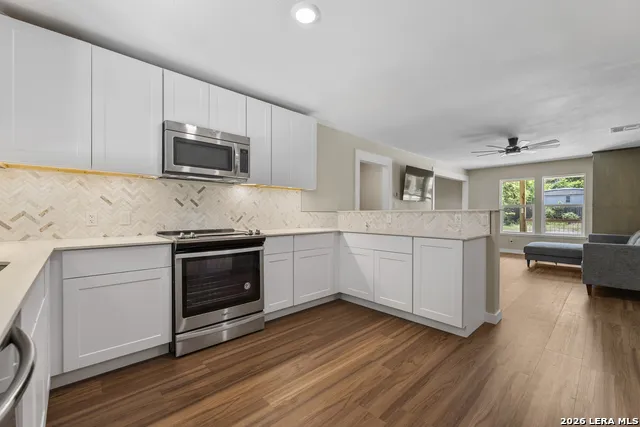 306 PLACID COVE DR New Braunfels, TX 78130
