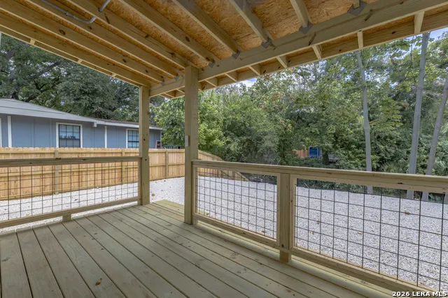 306 PLACID COVE DR New Braunfels, TX 78130
