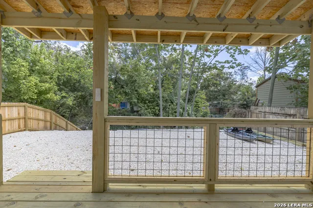 306 PLACID COVE DR New Braunfels, TX 78130