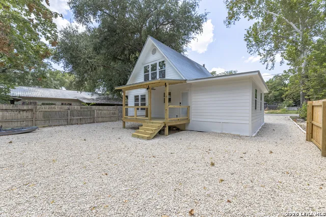 306 PLACID COVE DR New Braunfels, TX 78130